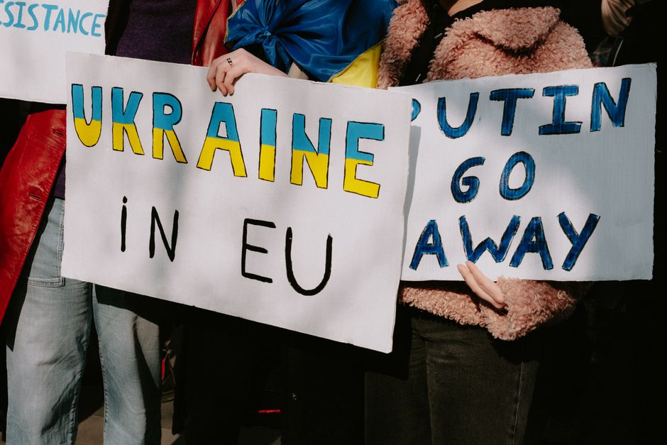 Країни ЄС погодили умови для виділення Україні 6,6 млрд євро Країни ЄС погодили умови для виділення Україні 6,6 млрд євро