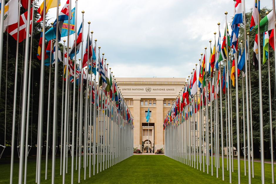 50 країн та Євросоюз закликали Росію припинити вогонь, США не підтримали 50 країн та Євросоюз закликали Росію припинити вогонь, США не підтримали