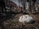 Уламки БПЛА впали на дах навчального закладу в Києві: виникла пожежа