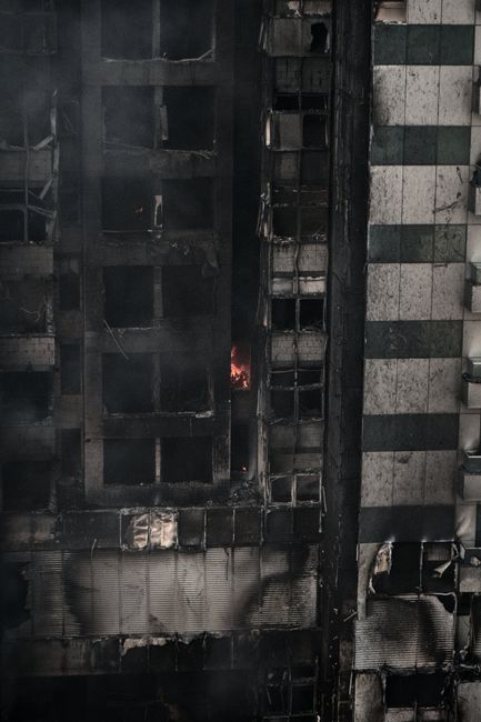 У Києві внаслідок російської атаки горять житлові будинки У Києві внаслідок російської атаки горять житлові будинки