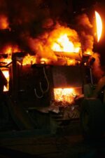 Атака на завод “Саста” в Росії: важливий об’єкт ВПК горить