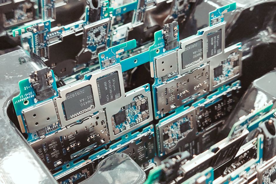 Qualcomm та Arm: Судовий процес з мільярдними вимогами Qualcomm та Arm: Судовий процес з мільярдними вимогами